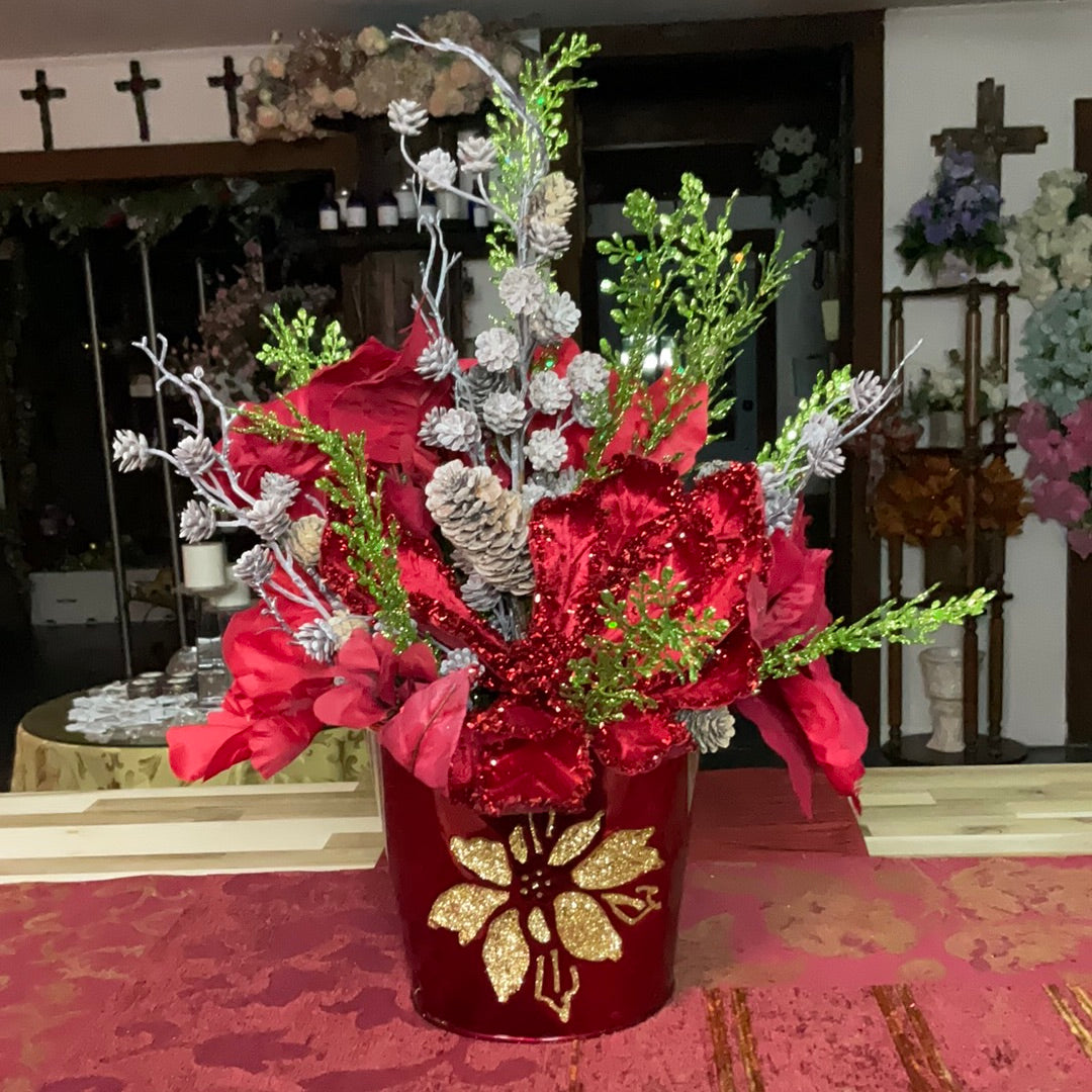Poinsettia Tin